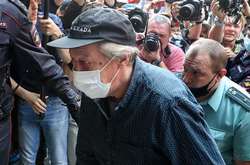 У Михаила Ефремова случился инсульт. Актер перенервничал из-за футбольного матча