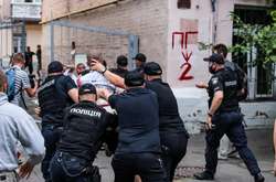 У Мінську почалися затримання активістів