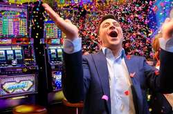 Зеленский узаконил игорный бизнес в Украине