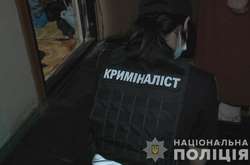 На місці вбивства у квартирі працювала слідчо-оперативна група