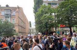 Під білоруським посольством у Києві акція протесту пройшла мирно