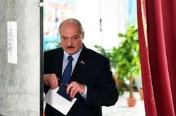 Вибори в Білорусі: конкуренти Лукашенка не визнають його перемогу