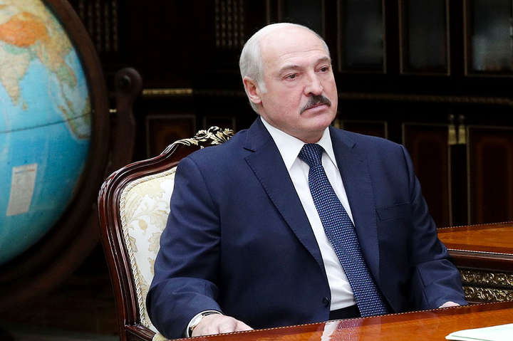 «Треба зв’язатися з Путіним». Лукашенко скаржиться, що навколо нього відбуваються підлі речі