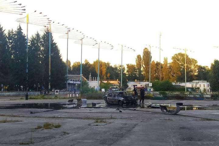 У Києві біля станції метро «Іподром» прогримів вибух