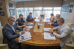 Підпал авто «Схем»: стало відомо про зустріч Авакова off the record