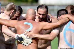 Учасники матчу проти комерціалізації професійного спорту