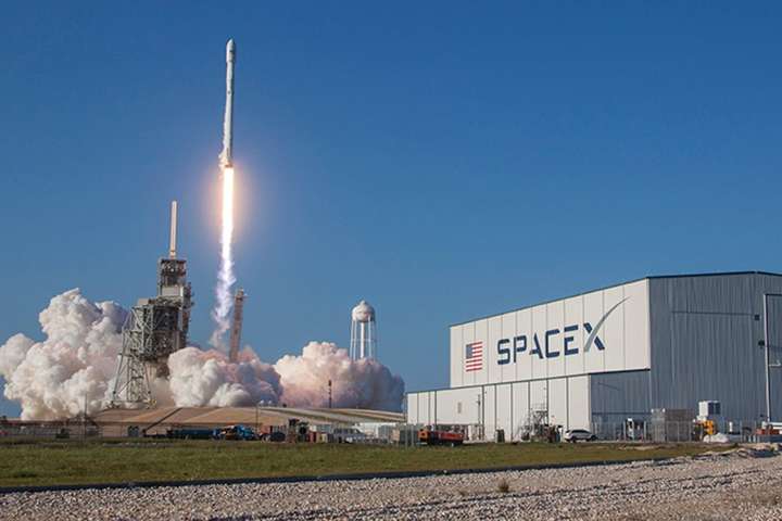 Компанія SpaceX залучила рекордні $1,9 млрд інвестицій