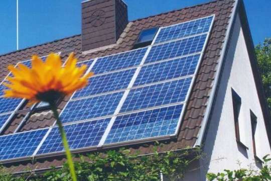 Власники сонячних електростанцій у Києві заробили в липні 1,7 млн грн