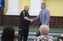 Кличко нагородив головного поліцейського Києва (фото)