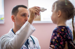 На Закарпатті спалах менінгіту, одна дитина померла