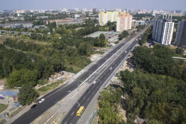 У Києві повністю відкрили проїзд Борщагівським шляхопроводом