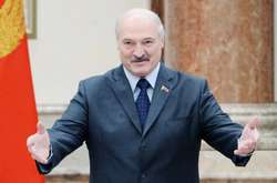 Лукашенко про посередництво Макрона і Помпео: Нехай спочатку у себе розберуться