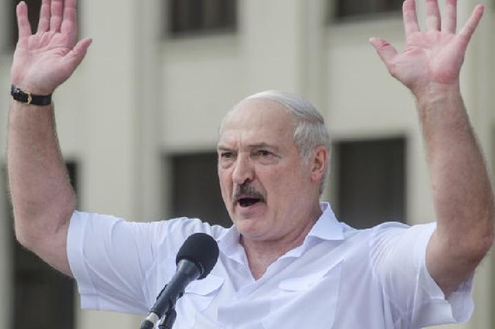 «Новий президент Білорусі попросить НАТО ввести війська», – Лукашенко