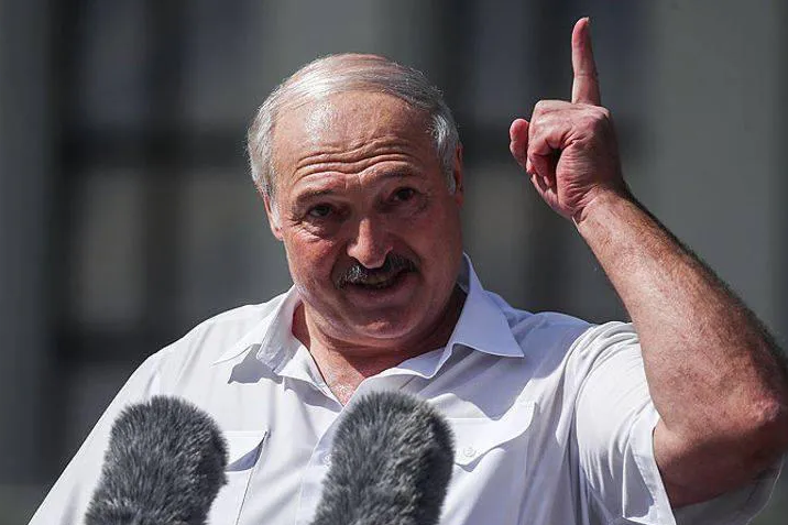 Лукашенко закликав білорусів пробачити силовиків за помилки