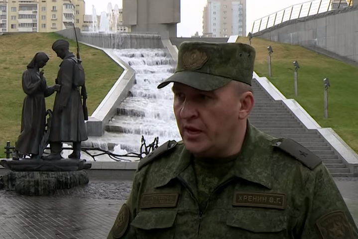 Міністр оборони Білорусі погрожує учасникам акцій військовою силою