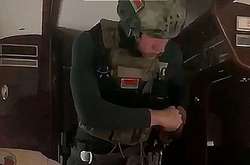 Коля зі зброєю ходить по Мінську. Експерти визначили екіпірування 15-річного сина Лукашенка