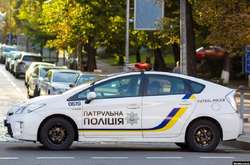 В Днепре полицейский оригинально избавился от взятки (Видео)