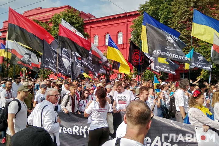 У Києві проходить Марш захисників України