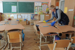 Якщо хоча б один учень заразиться коронавірусом, то весь клас має йти на самоізоляцію - МОЗ