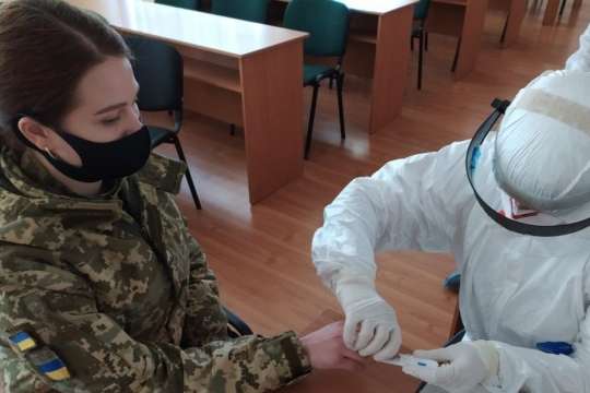 В українській армії на Covid-19 хворіють понад 600 військовослужбовців