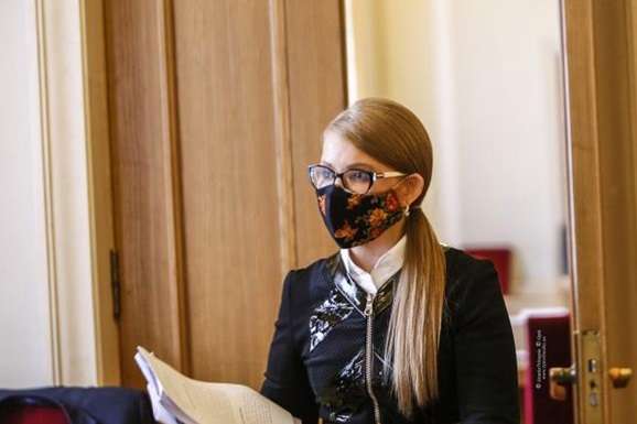 Тимошенко підключили до апарату штучної вентиляції легень