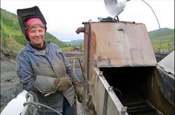 Феминитивы в законе: Минэнерго разрешило прописывать в документах профессии в женском роде