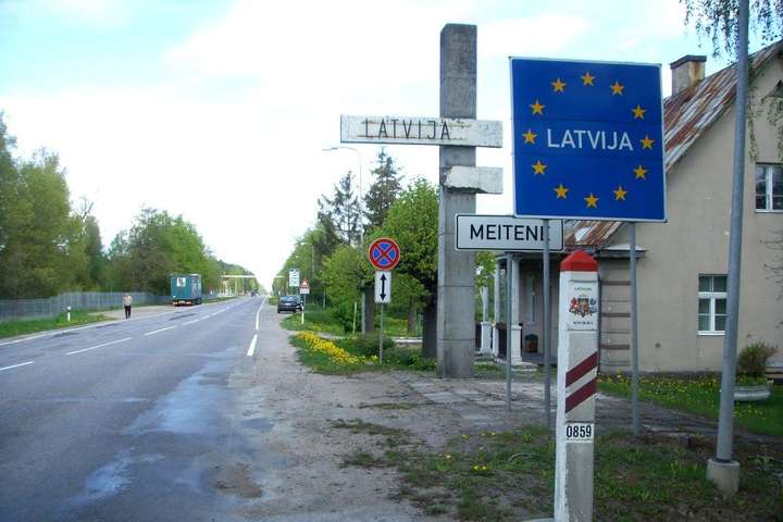 Латвія внесла до «чорного списку» майже 30 білоруських чиновників