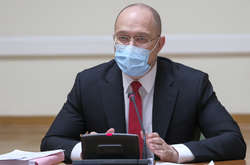 За словами голови уряду, нині влада готує лікарні до прийому хворих у рамках другої хвилі коронавірусу,