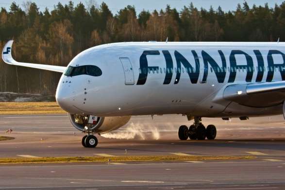 Фінська авіакомпанія Finnair cкоротить близько тисячі працівників через наслідки пандемії