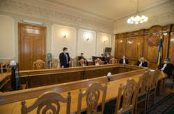 Верховний суд з початку пандемії закупив маски, санітайзери та апарати для вимірювання температури 