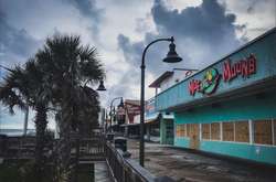 Метеорологи попереджають про «надзвичайну небезпеку» урагану Лаура в США