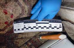   Жінка схопила зі столу ніж і вдарила ним цивільного чоловіка&nbsp;  