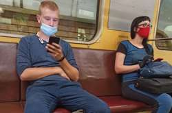  У жовтій зоні перевезення пасажирів дозволяється лише в межах сидячих місць 