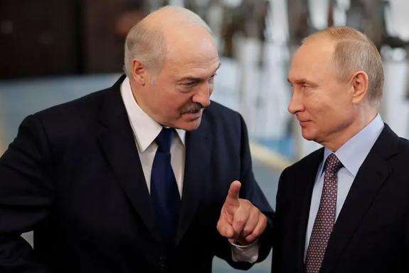 Обвал білоруського рубля. Лукашенко оголосив: Путін допоможе