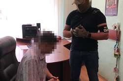 Чиновника ДСНС було затримано у робочому кабінеті