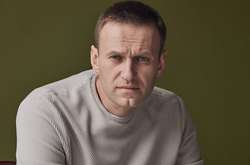  Російський опозиціонер Олексій Навальний, як і раніше, перебуває у тяжкому стані. 
  