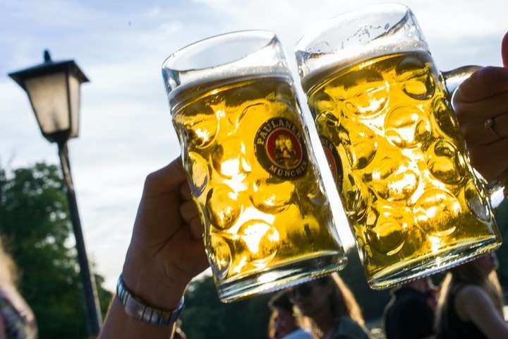 Вперше в історії в Мюнхені заборонили продаж і розпивання алкоголю вночі
