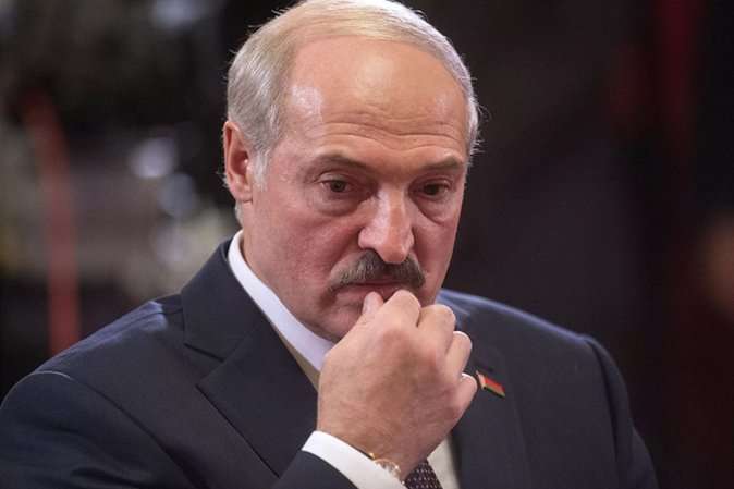 Лукашенко згоден на аншлюс. Бракує «розіп’ятого хлопчика» з ОМОНу, – Піонтковський