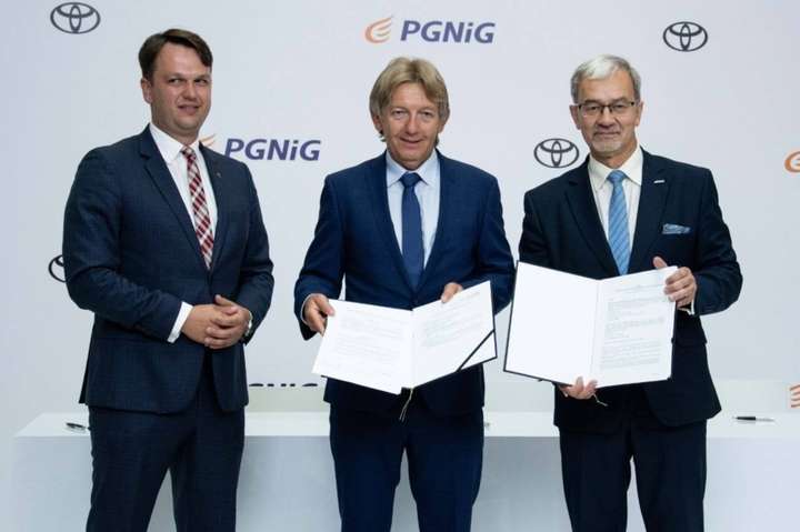 Toyota почала просування водневих технологій в Польщі