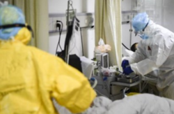 Міністр зазначив, що сьогодні передбачено 36 тисяч ліжок для хворих із коронавірусом, а наразі зайнято 9972 ліжка