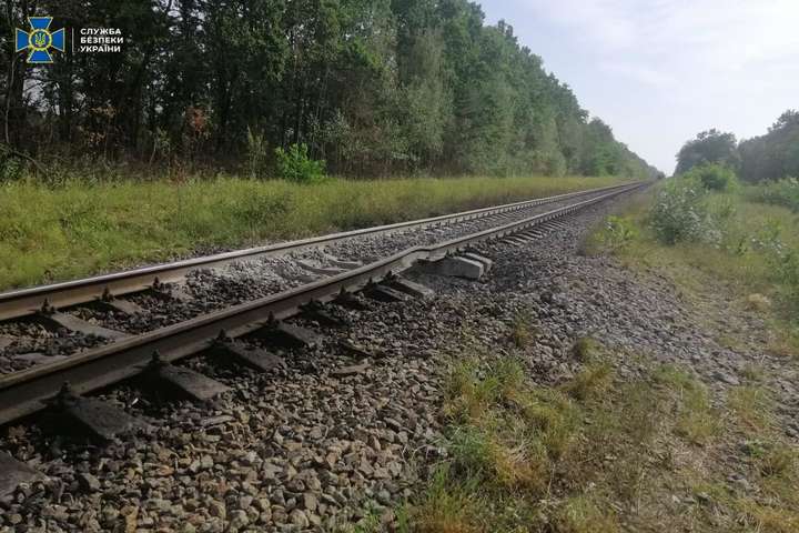 На Житомирщині невідомі намагалися підірвати потяг з бензином