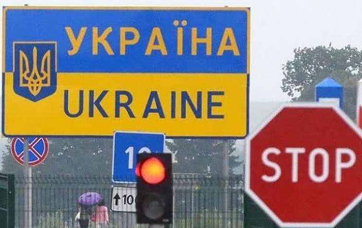 Шмигаль пояснив, навіщо Україна закрила кордони для іноземців