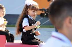 У новозбудованій школі-гімназії на «Поділлі» прозвучав перший дзвінок (фото)