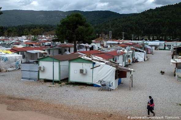 У Греції в найбільшому таборі для мігрантів виявили перший випадок коронавірусу