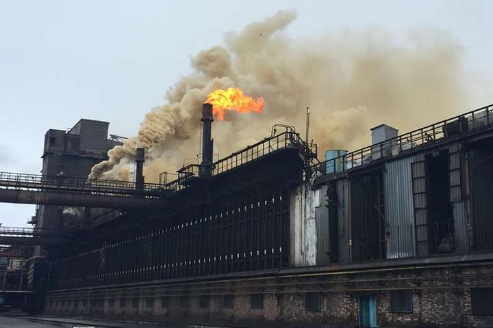Торецьк та Авдіївський коксохімічний завод знеструмлені через вибух