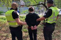 «Стало скучно». Подросток на Прикарпатье пытал дедушку, ранил бабушку и планировал еще семь убийств