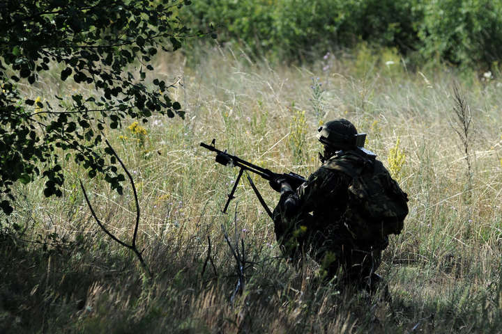 Бойовики обстріляли позиції Об'єднаних сил біля Авдіївки