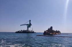 У Одесі розпочато фінальний етап підняття затонулого танкера Delfi