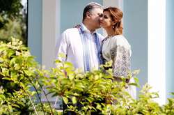 Порошенко покружил с женой под «Гуцулку Ксеню» (видео)