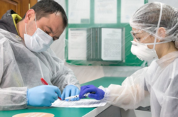 Відразу після публікації цього рішення українські лікарні зможуть терміново укласти угоди і до кінця вересня почати отримувати ці кошти, - міністр